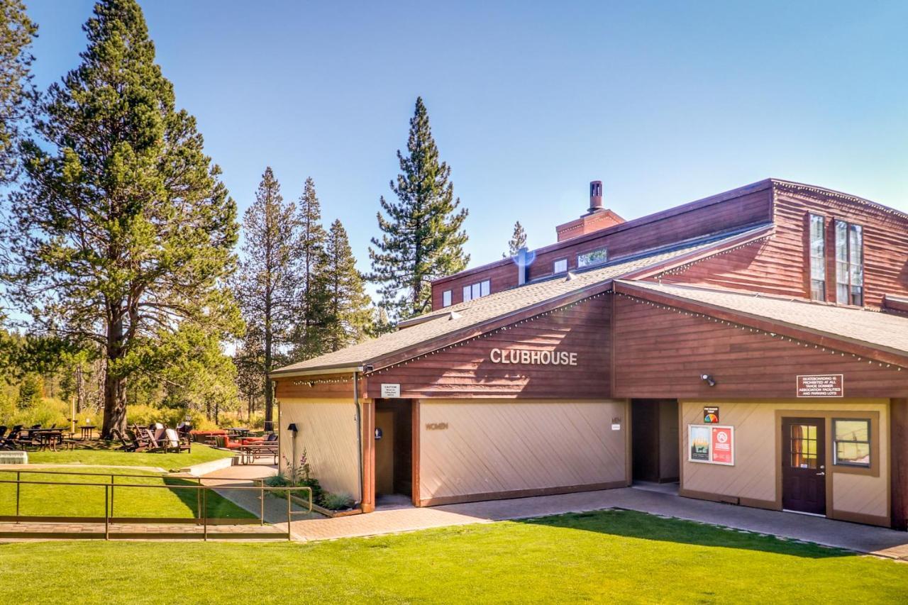 Tastefully-Updated, Classic Tahoe Family Home Truckee Bagian luar foto
