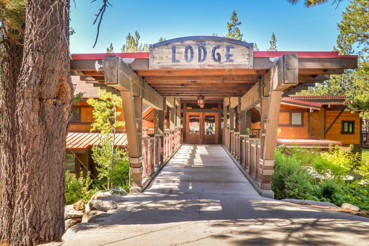 Tastefully-Updated, Classic Tahoe Family Home Truckee Bagian luar foto
