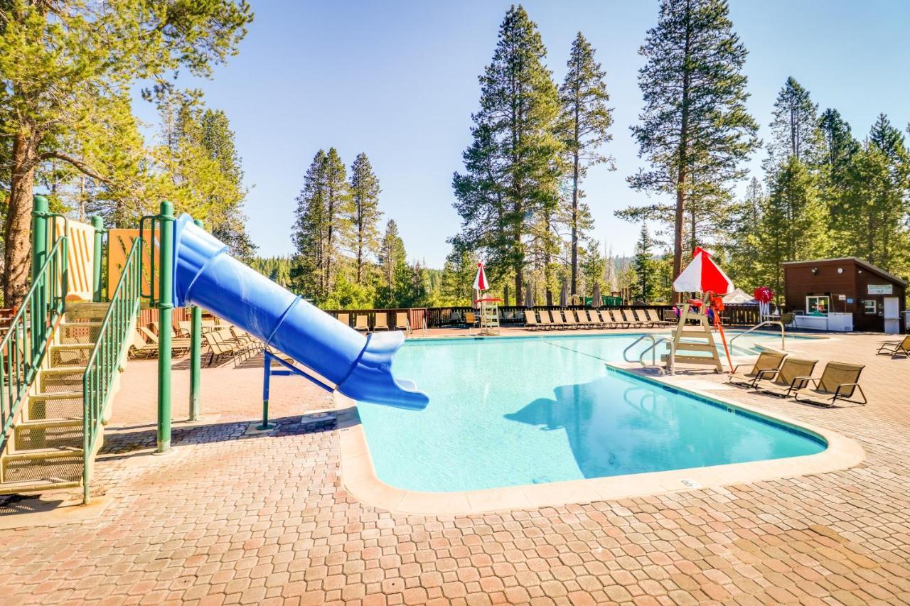 Tastefully-Updated, Classic Tahoe Family Home Truckee Bagian luar foto